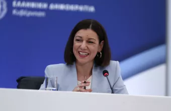 Πελώνη