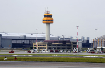 «Καμπανάκι» για την ασφάλεια του αεροδρομίου του Αμβούργου μετά την ομηρία