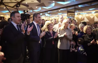 Μπαράζ επαφών Μητσοτάκη στο Λονδίνο για οικονομία και Γλυπτά του Παρθενώνα