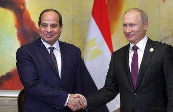 Αίγυπτος: Πούτιν και Σίσι εγκαινίασαν πυρηνικό σταθμό