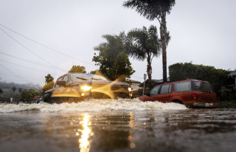 Ισχυρή καταιγίδα «σαρώνει» την Καλιφόρνια- Φόβοι για φονικές πλημμύρες 