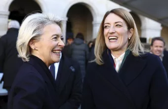 φον ντερ Λάιεν και Μέτσολα