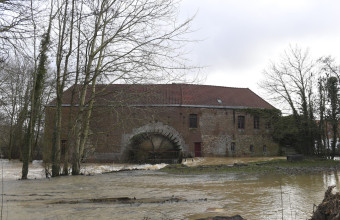 the river Aa floods the area in Blendecques, northern France