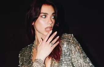Η Dua Lipa