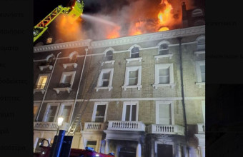 Φωτιά σε κτίριο στο Λονδίνο 