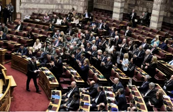 Στη Βουλή κατατέθηκε η τροπολογία για τους ιδιώτες γιατρούς στο ΕΣΥ