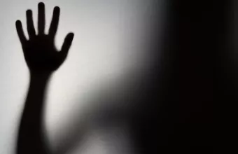 Το τσουνάμι της βίας και οι γυναικοκτονίες