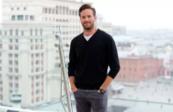 O Armie Hammer