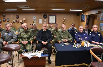Δένδιας