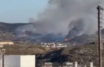 Φωτιά στη Μήλο