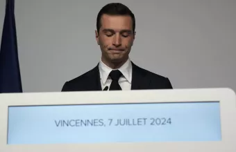 Μπαρντελά μετά την ολική εκλογική ανατροπή: «Στα χέρια της ακροαριστεράς η Γαλλία - Επικράτησε συμμαχία ατιμίας» 