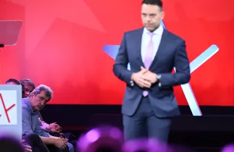 «Διμέτωπος» Κασσελάκη στον ΣΥΡΙΖΑ: Πετάει το γάντι στους «87» - Επιχειρεί επαναπροσέγγιση με τον Πολάκη