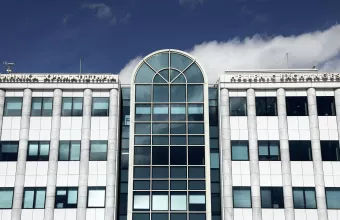 Χρηματιστήριο Αθηνών: Εβδομαδιαία πτώση 0,64% με κέρδη 9,40% από αρχές 2025