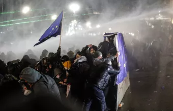 Γεωργία: Επεισόδια στην Τιφλίδα μετά την απόφαση για αναστολή διαδικασίας ένταξης στην ΕΕ - Βίντεο