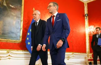 Αυστρία σε σταυροδρόμι με τέσσερις θολές επιλογές