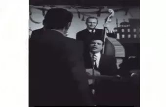 Βίντεο: Νίκος Κούρκουλος, Στέλιος Καζαντζίδης και Μαρινέλλα τραγουδούν μαζί 