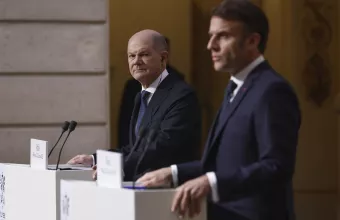 Σολτς_Μακρόν