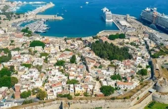 Κύκλωμα διαφθοράς στην Πολεοδομία Ρόδου: Συλλήψεις για «γρηγορόσημα» και διευκολύνσεις με ταρίφα έως και 10.000 ευρώ