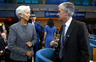 Στο πλευρό του Πάουελ η Λαγκάρντ μετά την επίθεση Τραμπ στον πρόεδρο της Fed