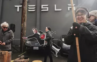 Tesla: Οι πωλήσεις αυτοκινήτων της εταιρείας μειώθηκαν ξανά τον Μάρτιο