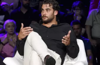 Μπάμπης Καρατζάς