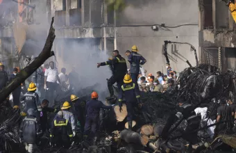 Ινδία: Συντριβή αεροπλάνου