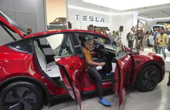 tesla ινδια