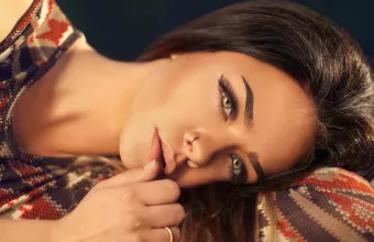 Bronzer ή blush για τα μάτια