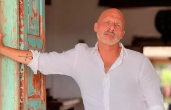Νίκος Μουτσινάς