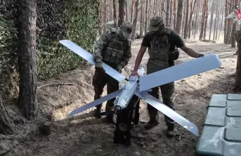 Στρατιώτες με drone δάσους