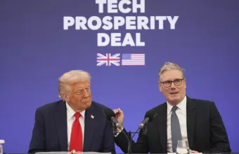 trump Starmer