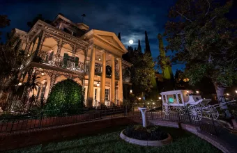 disneyland haunted-mansion