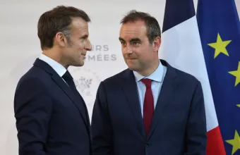 Μακρόν Λεκορνί