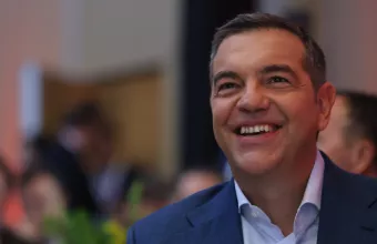 Τσίπρας: Στην κολυμπήθρα της κοινωνίας, με εμπιστοσύνη στις δυνάμεις του λαού