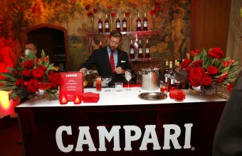 Campari: Βουτιά της μετοχής μετά την κατάσχεση μετοχών €1,3 δισ. 