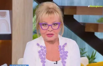 Βικυ Παγιατάκη υιοθεσία