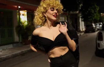 Σολωμού ως Sandy από το Grease