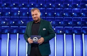 «The Wall» με Χρήστο Φερεντίνο: Το τελευταίο επεισόδιο με μια «πράξη αγάπης»