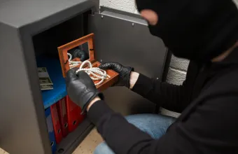 theft - jewellery