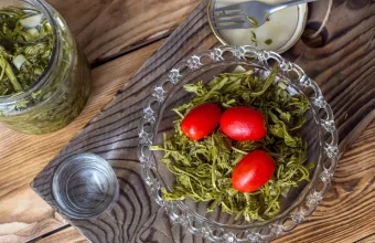 Τι είναι τα τσιτσίραβλα που μαζεύουν αυτή την εποχή στο Πήλιο και πώς θα τα απολαύσεις