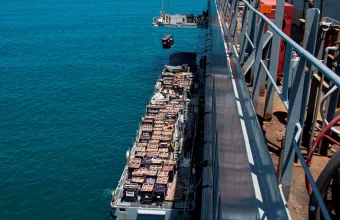 Στη νέα προβλήτα της Γάζας από την Κύπρο το πρώτο πακέτο βρετανικής βοήθειας