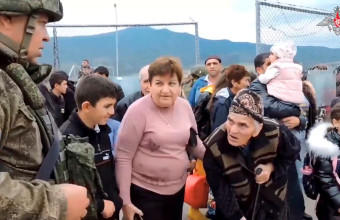 Ναγκόρνο Καραμπάχ: Eκτιμήσεις για άφιξη έως και 120.000 προσφύγων στην Αρμενία 