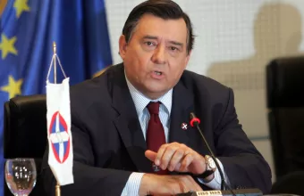 Καρατζαφέρης