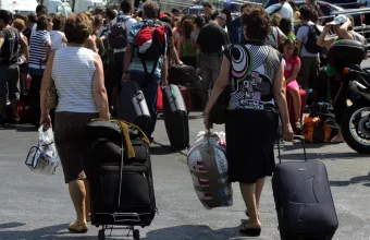 Πρωτομαγιά: Χωρίς προβλήματα εξελίσσεται η έξοδος των εκδρομέων -Αυξημένη κίνηση στα λιμάνια