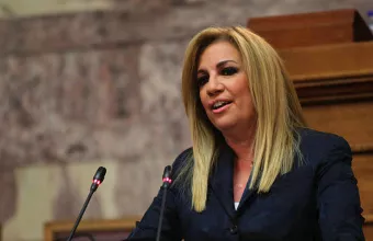 Αντί στεφάνων, δωρεά σε Κιβωτό του Κόσμου και Χαμόγελο του Παιδιού επιθυμεί η οικογένεια της Φώφης Γεννηματά