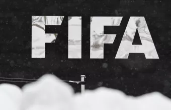 Λογότυπο FIFA στον τοίχο
