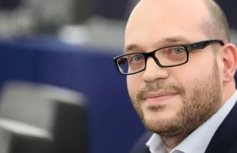 Λορέντσο Φοντάνα: Δεν υπάρχουν ομοφυλόφιλες οικογένειες 