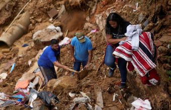 Βραζιλία: Ξεπέρασαν τους 200 οι νεκροί εξαιτίας των κατολισθήσεων και των πλημμυρών στην Πετρόπολις