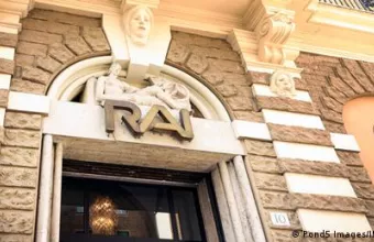 Για απόπειρα φίμωσης κατηγορούν δημοσιογράφοι τη Μελόνι
