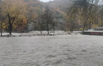 Υπερχείλισε ο ποταμός Αλιάκμονας